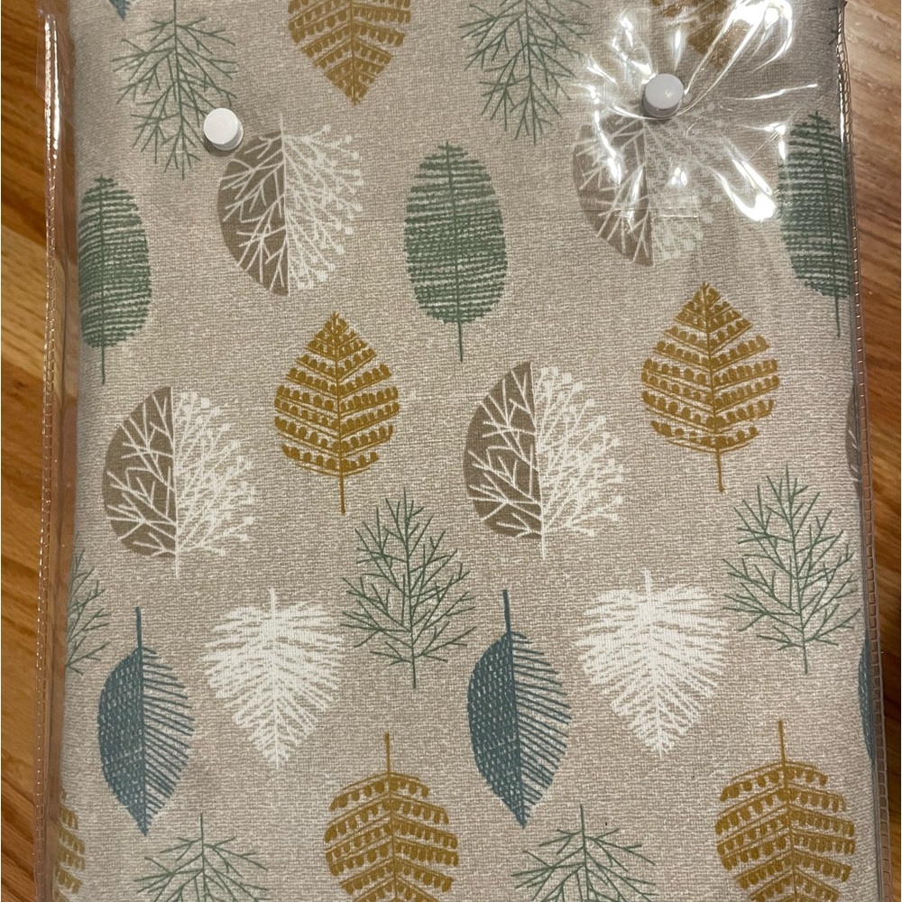 Botanical flannel sheet set, Queen, new in package, neutral colors.